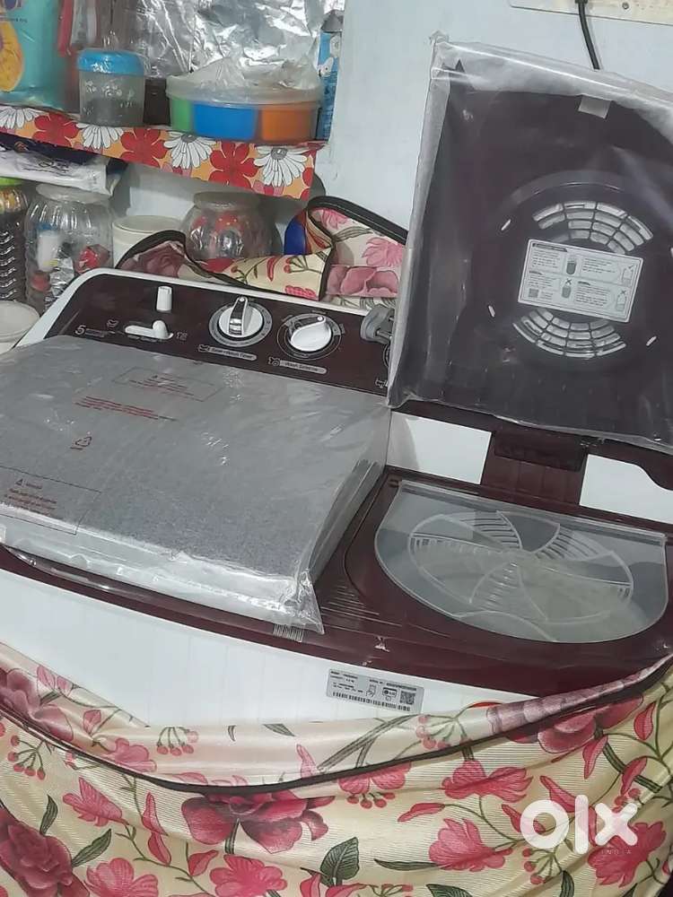 Brand new washing machine  & other house hold