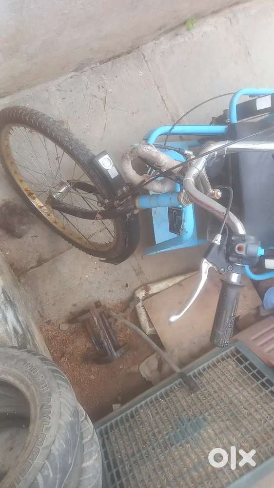 Person with Disability Batery Tricycle 6mouth completed Good condition