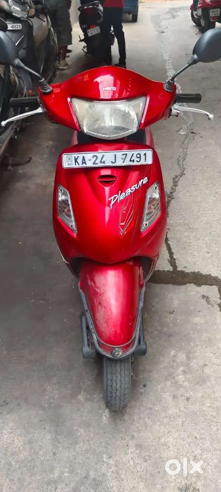 Hero Honda Pleasure with Self 1st Owner Insurance Running