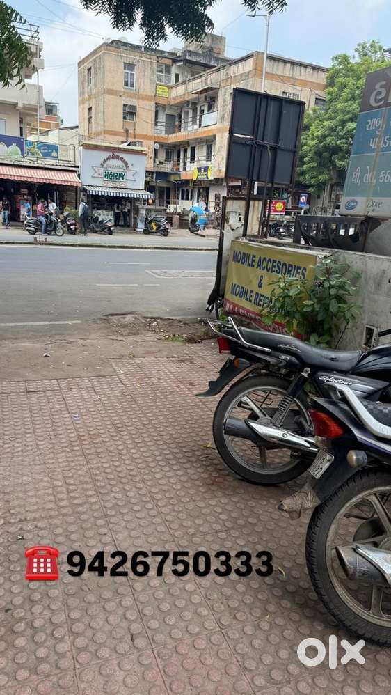250 sqft Basement on Rent - Navrangpura