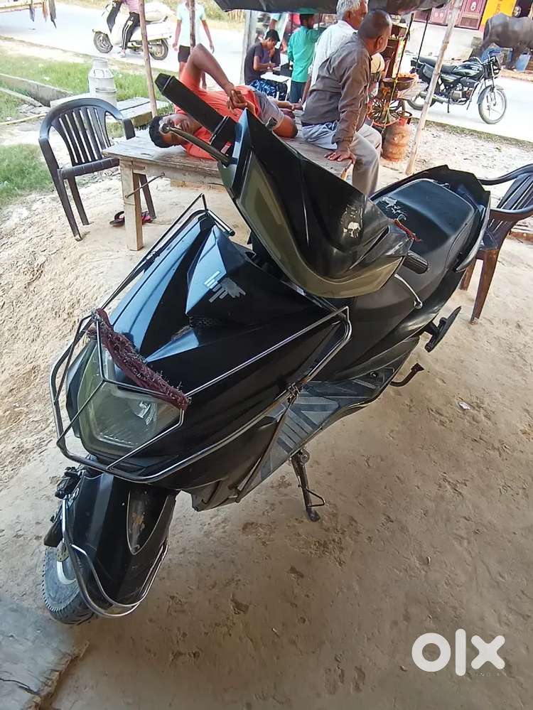 Good condition and best performance 80 km running one charging