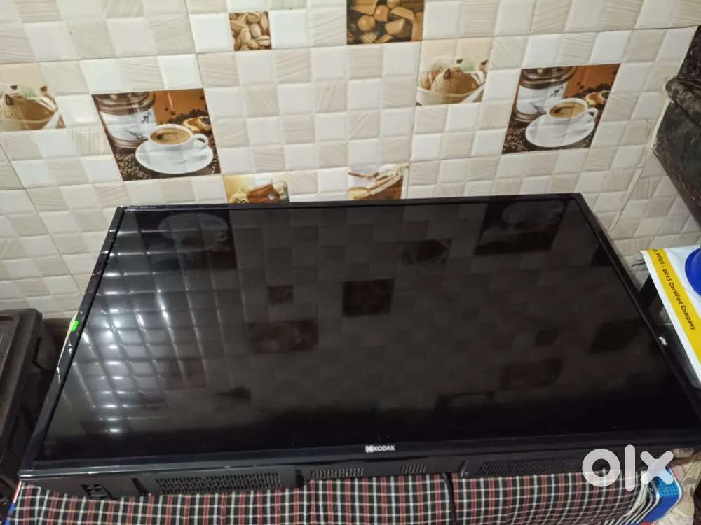 43 inch Kodak company hai ek sal Chali Hui Hai y condition hai hamen