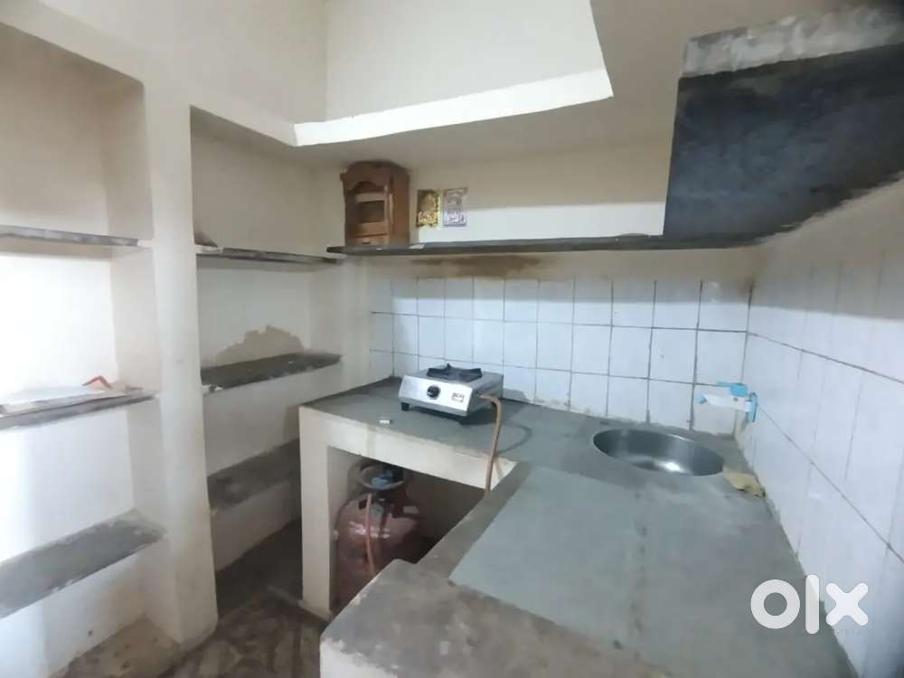 1 room with refrigerator double bed  gas sagdi for rent Near sarasvati