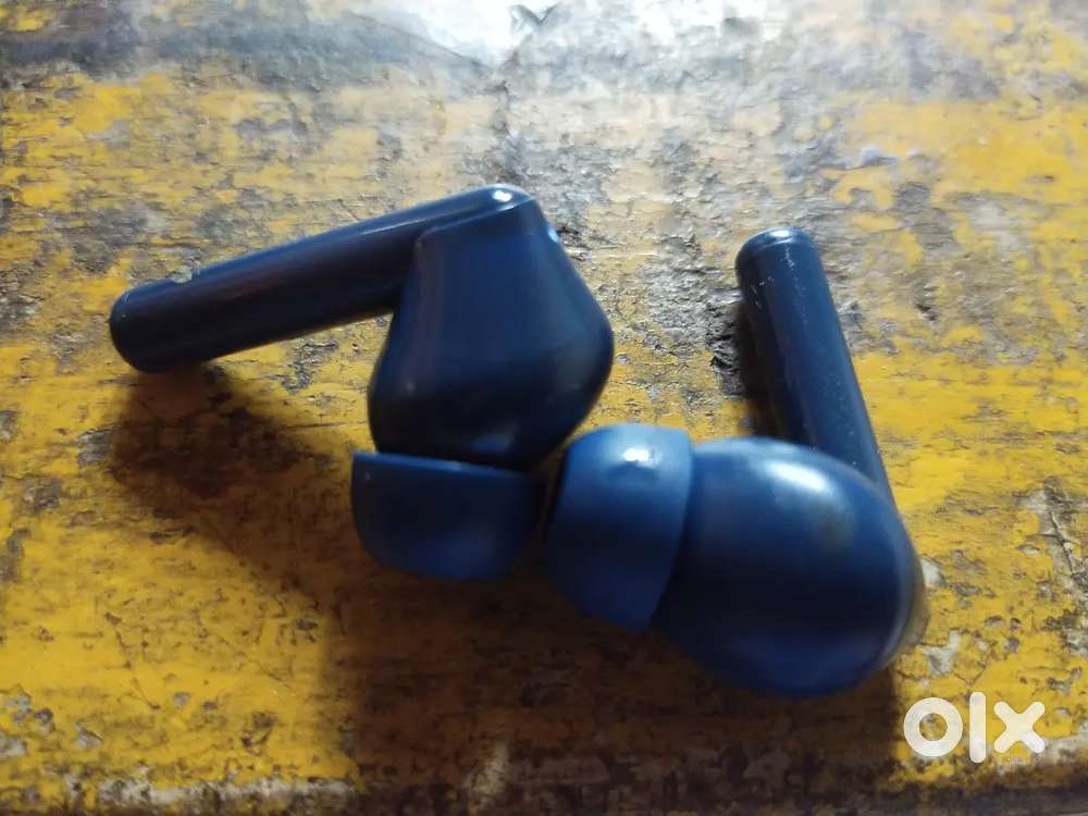 Bluetooth headphone