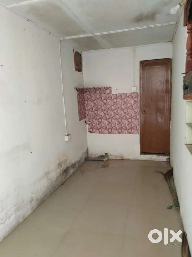 Shop for rent in Jail Road