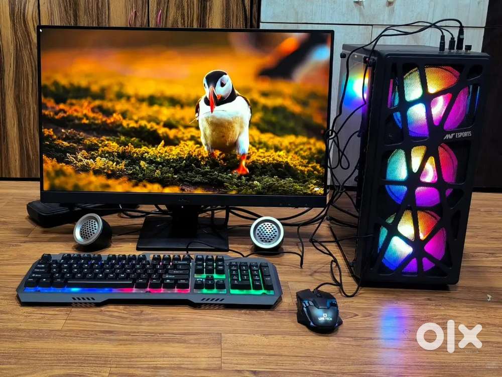 GAMING COMPUTER SETUP