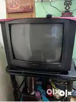 20” CRT TV in well maintained working condition