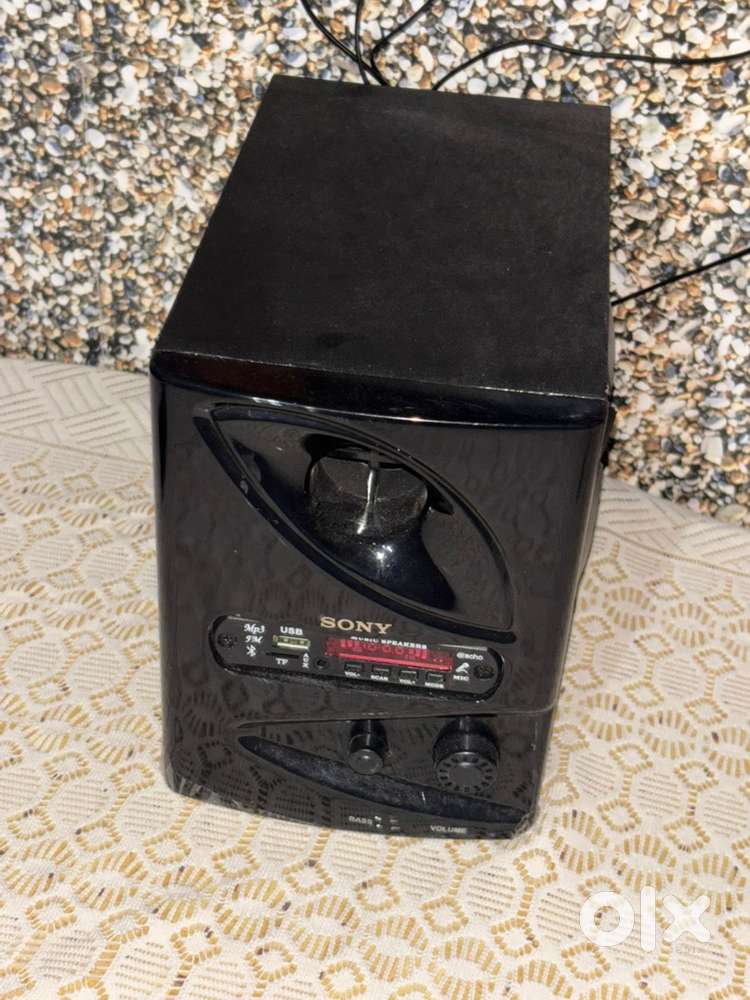 Sony sound box with 4 spekers
