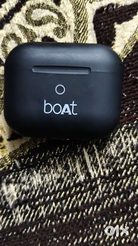 Boat Earbuds 24days old