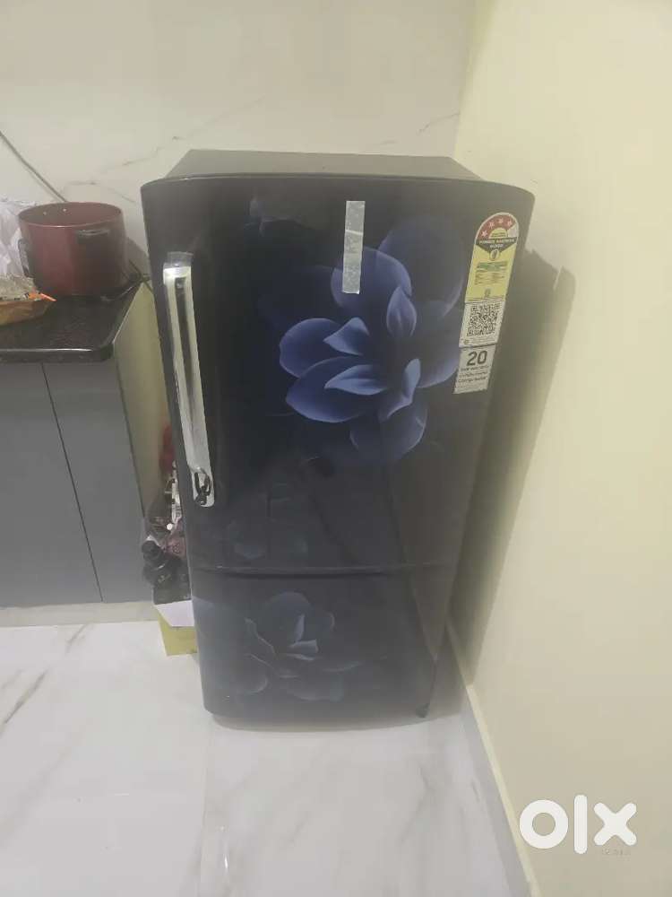 Good looking fridge for sale