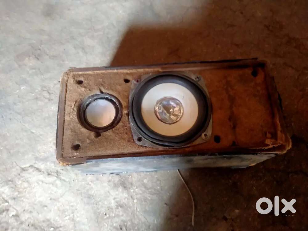 Dj speaker 2 speaker 10w 1 speaker 30 w