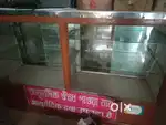 Shop showcase