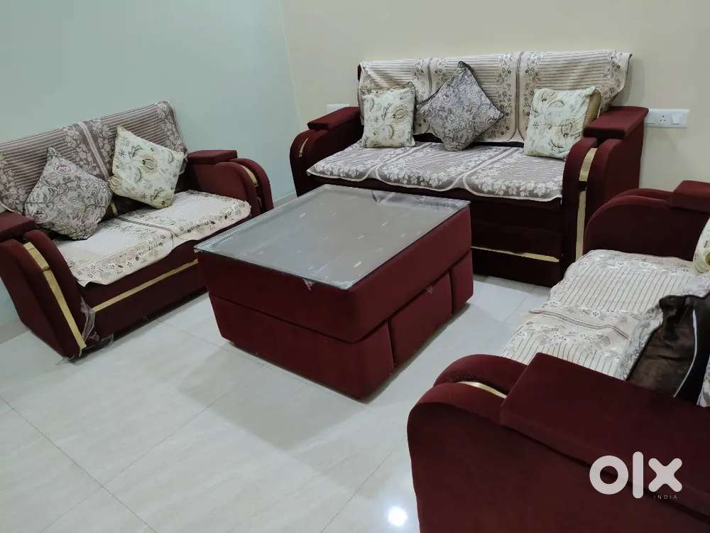 7seater sofa , sofa cum bed with square table