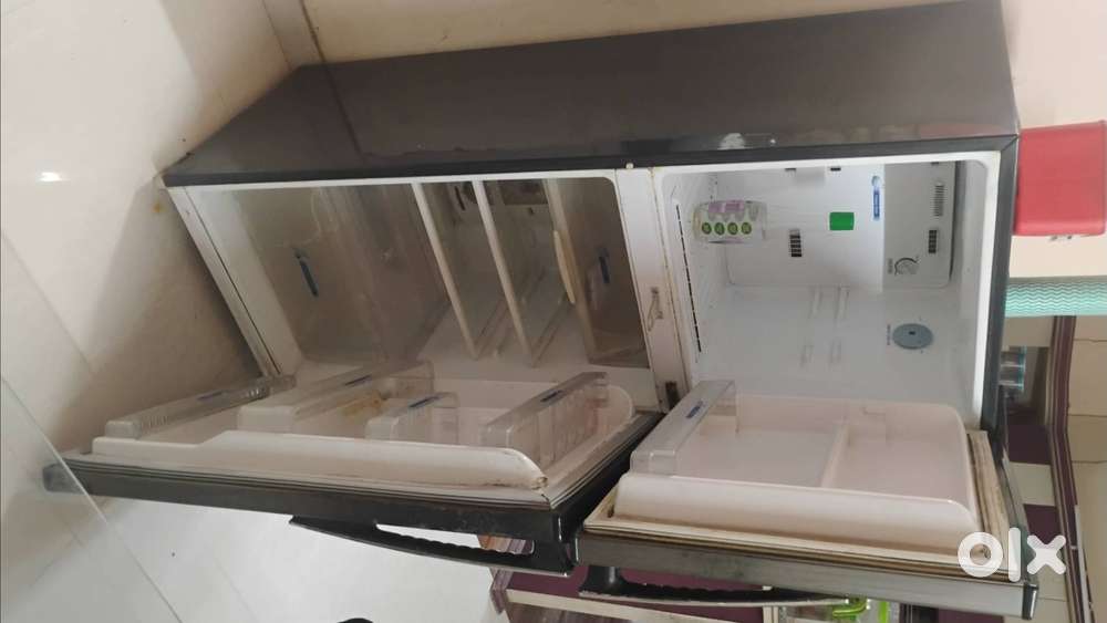 260 ltr Double Door Fridge for sale
