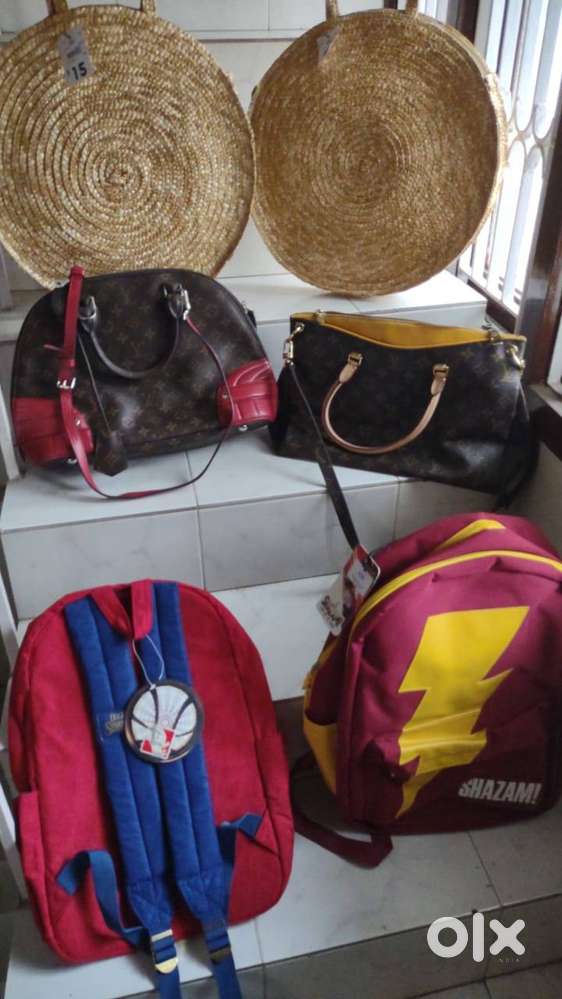 Excellent condition foreign hbags and bags