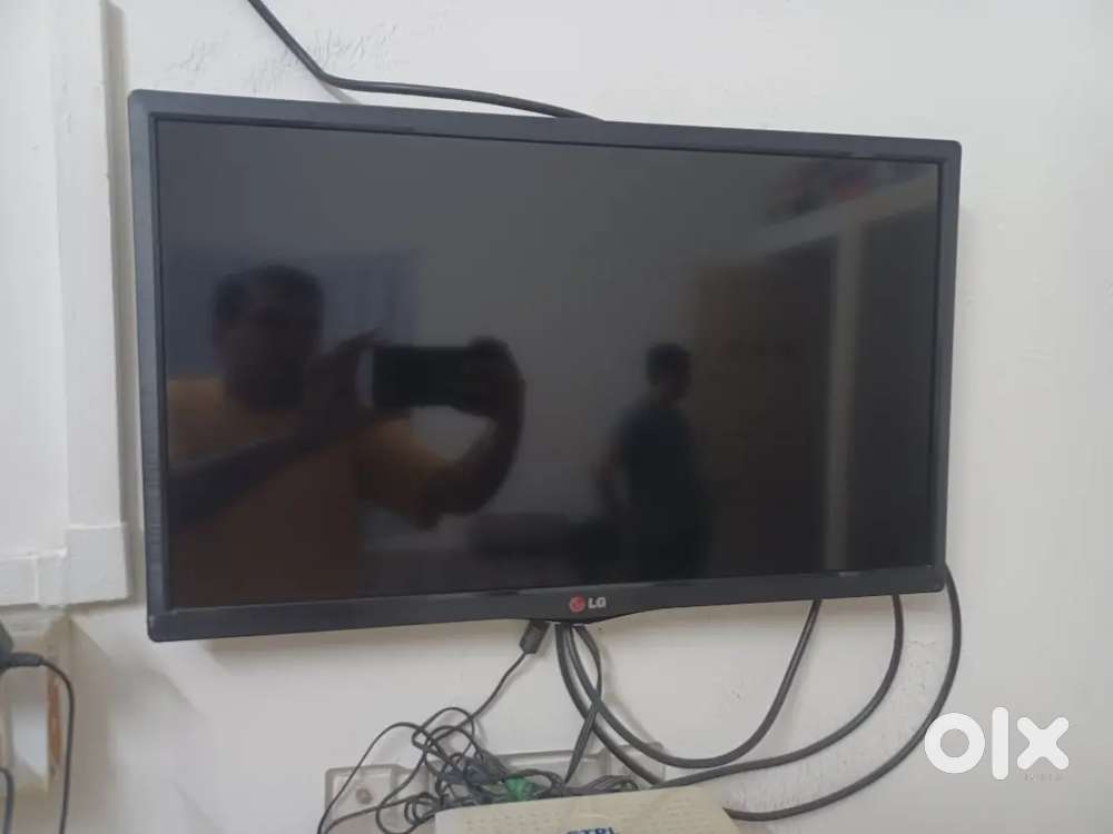 LG LCD TV 25 Inch