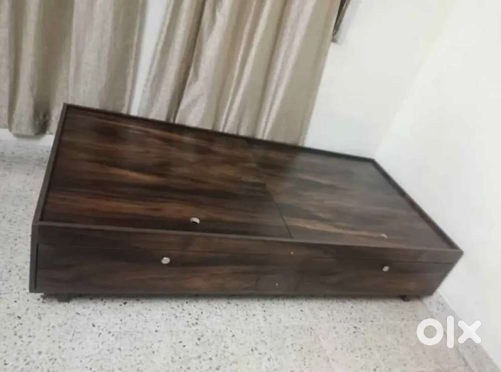 BRAND NEW divan 3x6