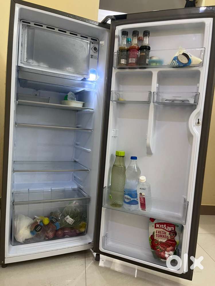 Croma 3 star 220 liter fridge