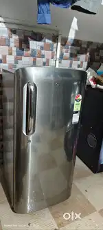 New LG Fridge 6 months old