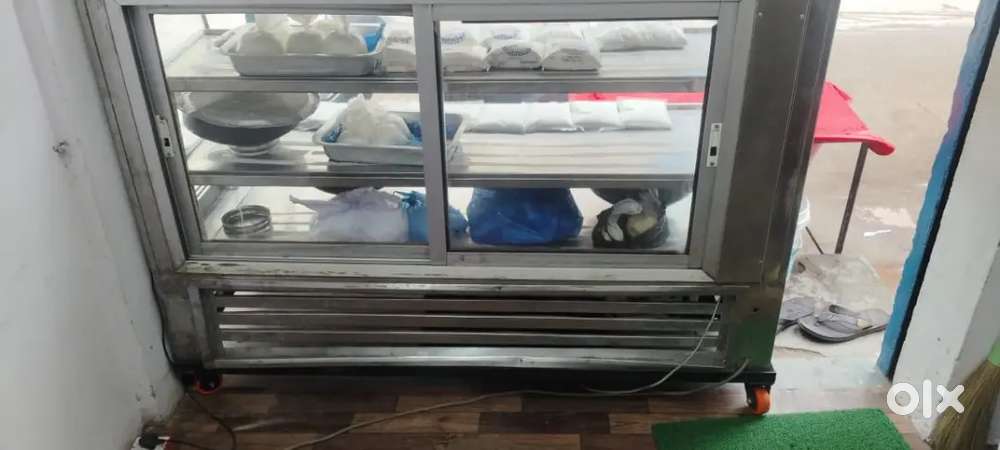 Display cooling Fridge