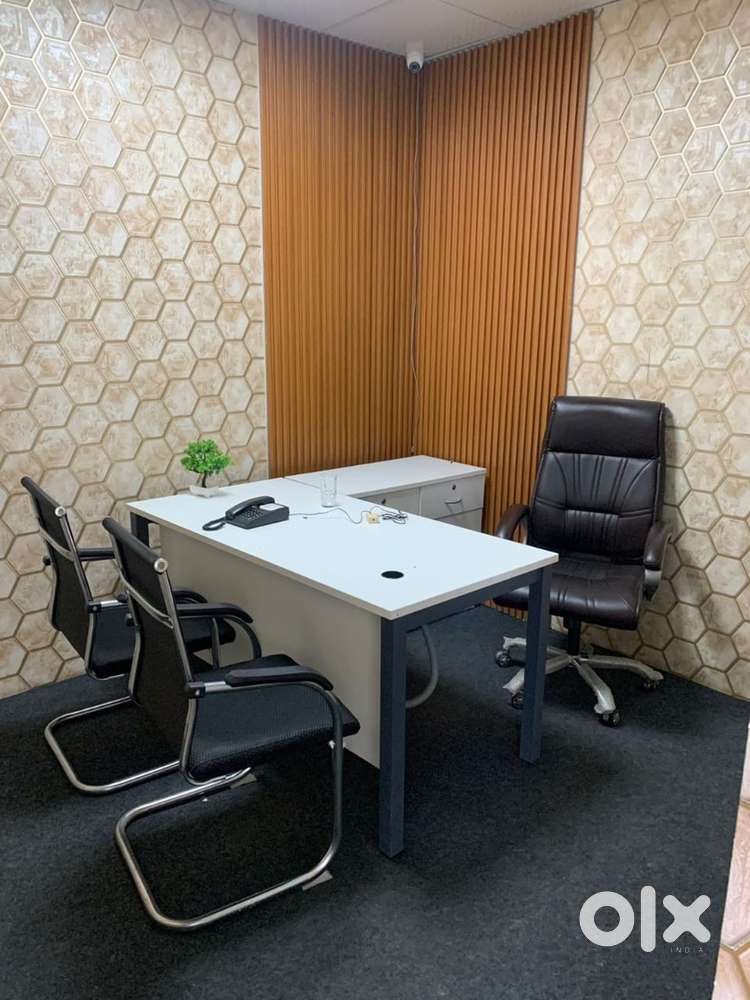 1400 Sqft Furnished Office For Rent in Gomti Nagar Near Cinepolic.
