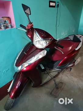 Electric scooty