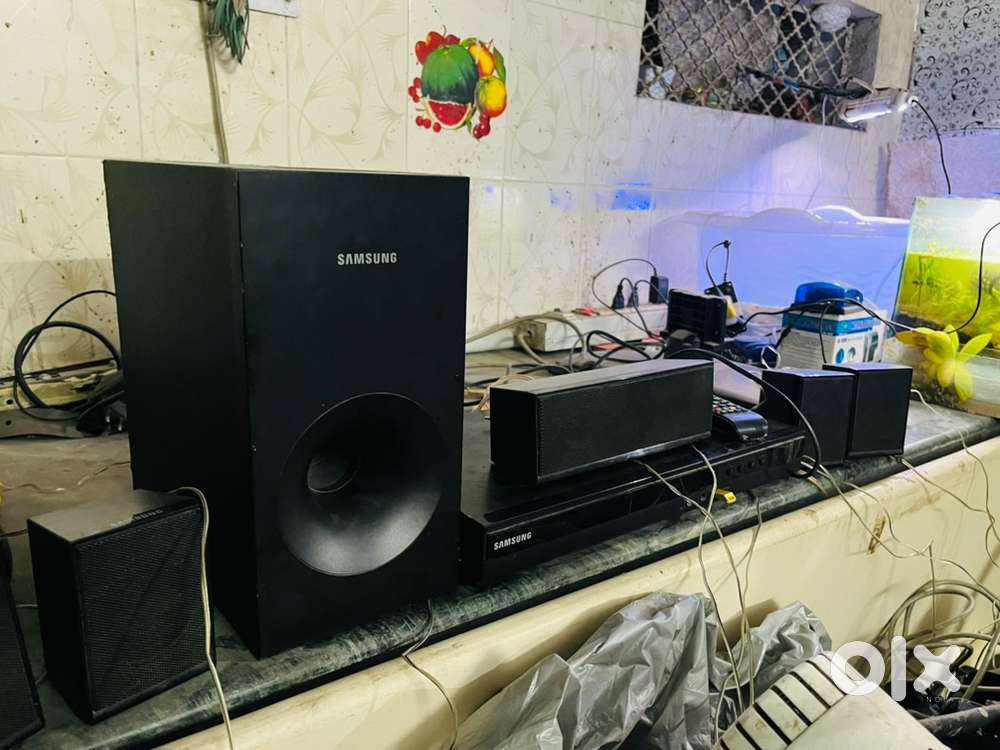 samsung 5.1 audio system with speakers