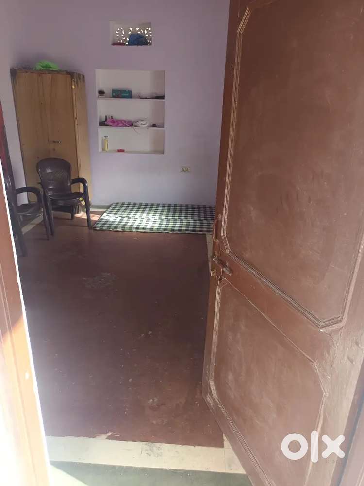 2BHK Only family for rent