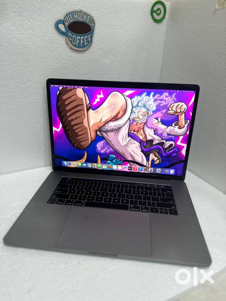 Macbook Pro 2018 i9 15.5 inches