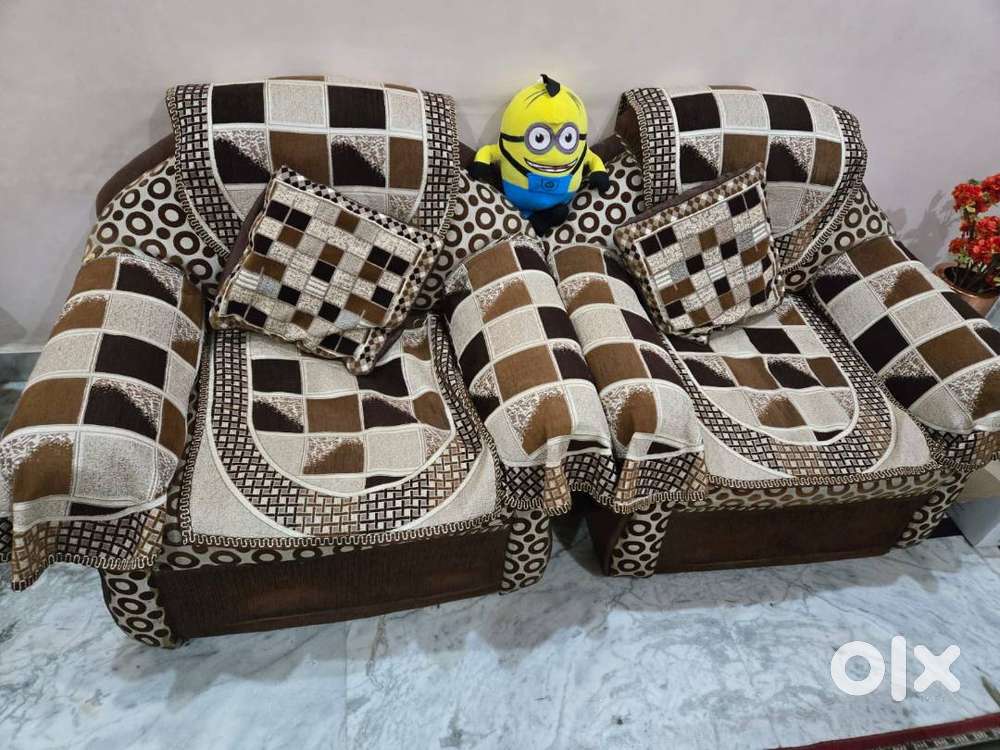 Sofa Set with center table