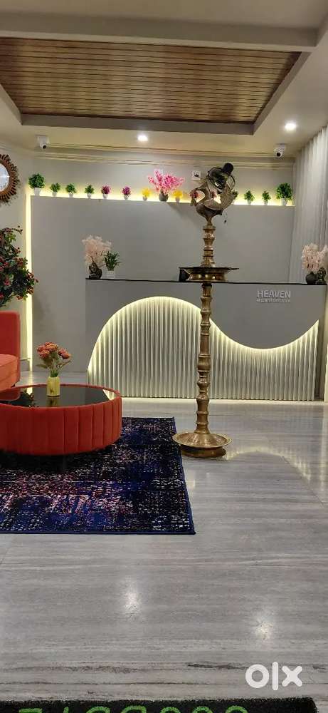 We are hiring female therapist