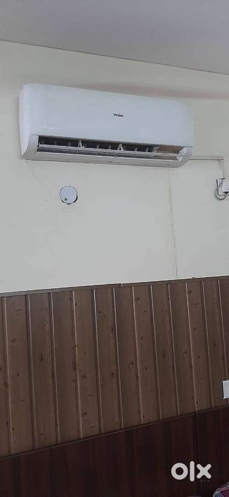 Luxurious One Room Kitchen Set on Prime Location