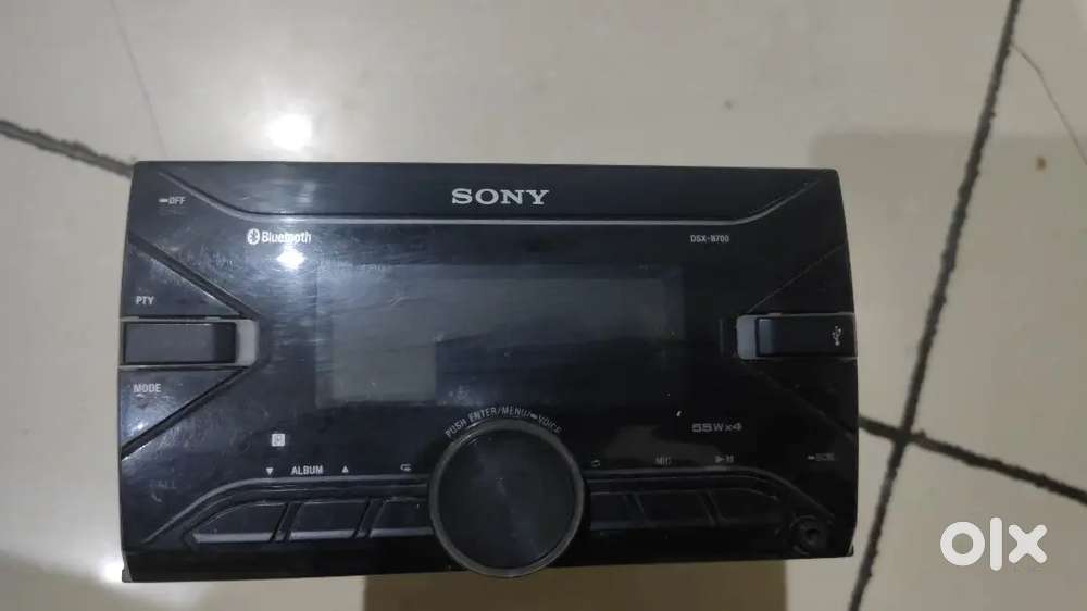 Sony with bloutooth model dsx-B700 with fm