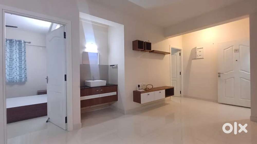 Near Eastfort / - 2 bhk Flat