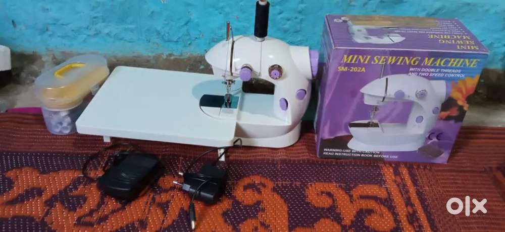 Mini silai machine