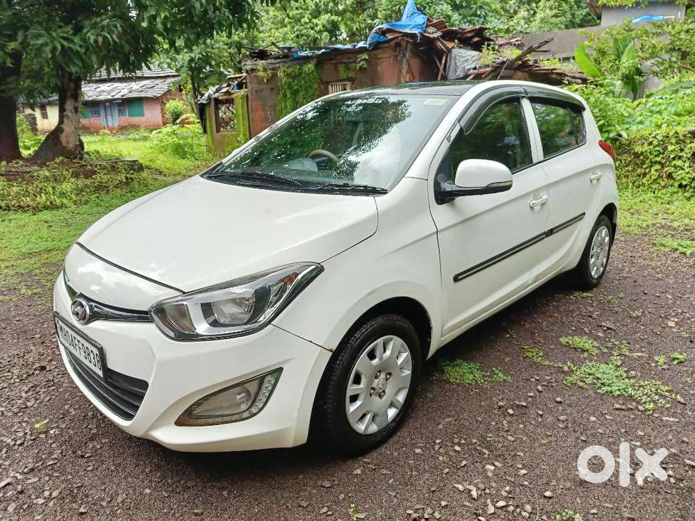 Hyundai i20 Magna 2012