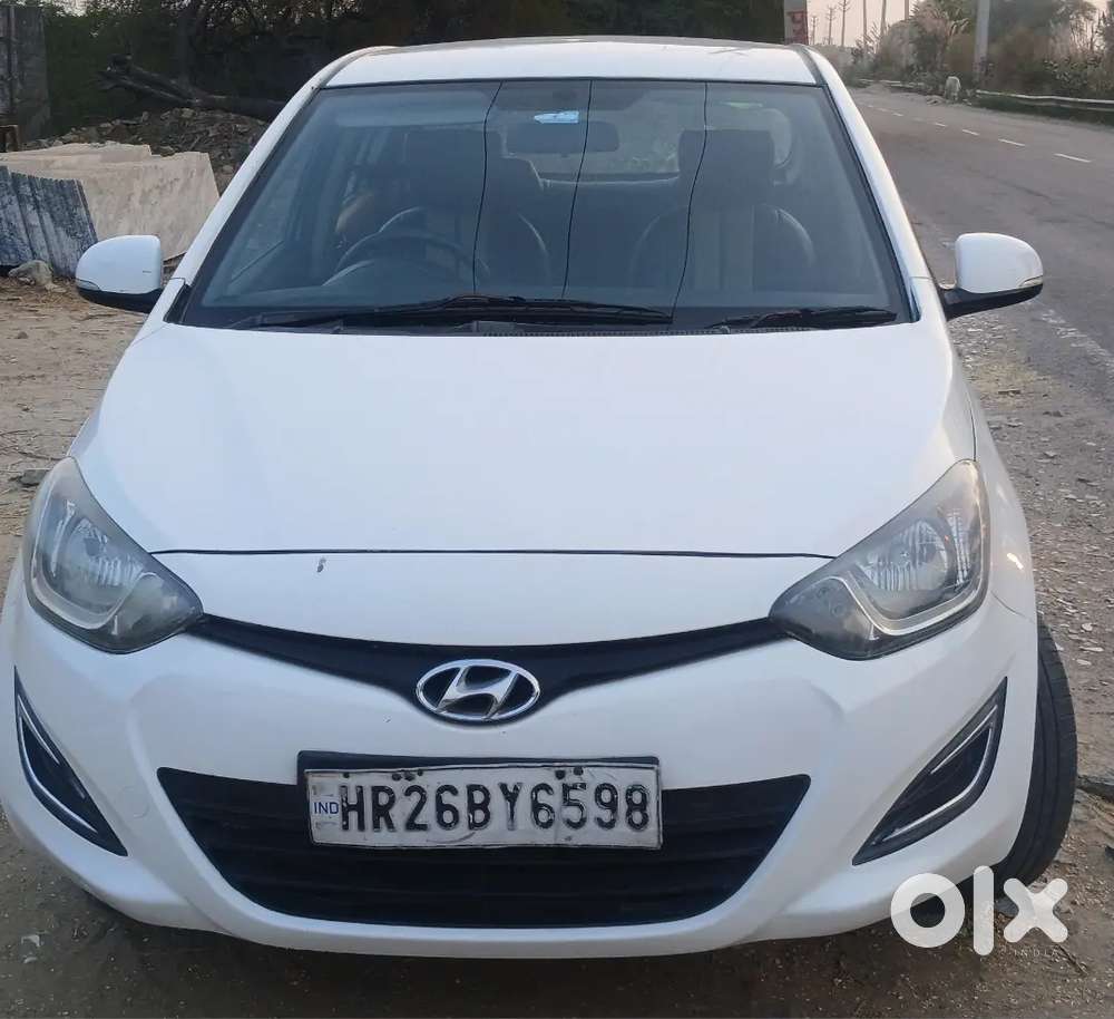 Hyundai i20 2013 Petrol 80000 Km Driven