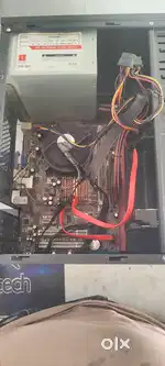 4 ram 256 Hard disk keyboard and mouse