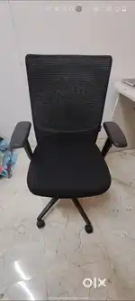 Revolving featherlite Office chair