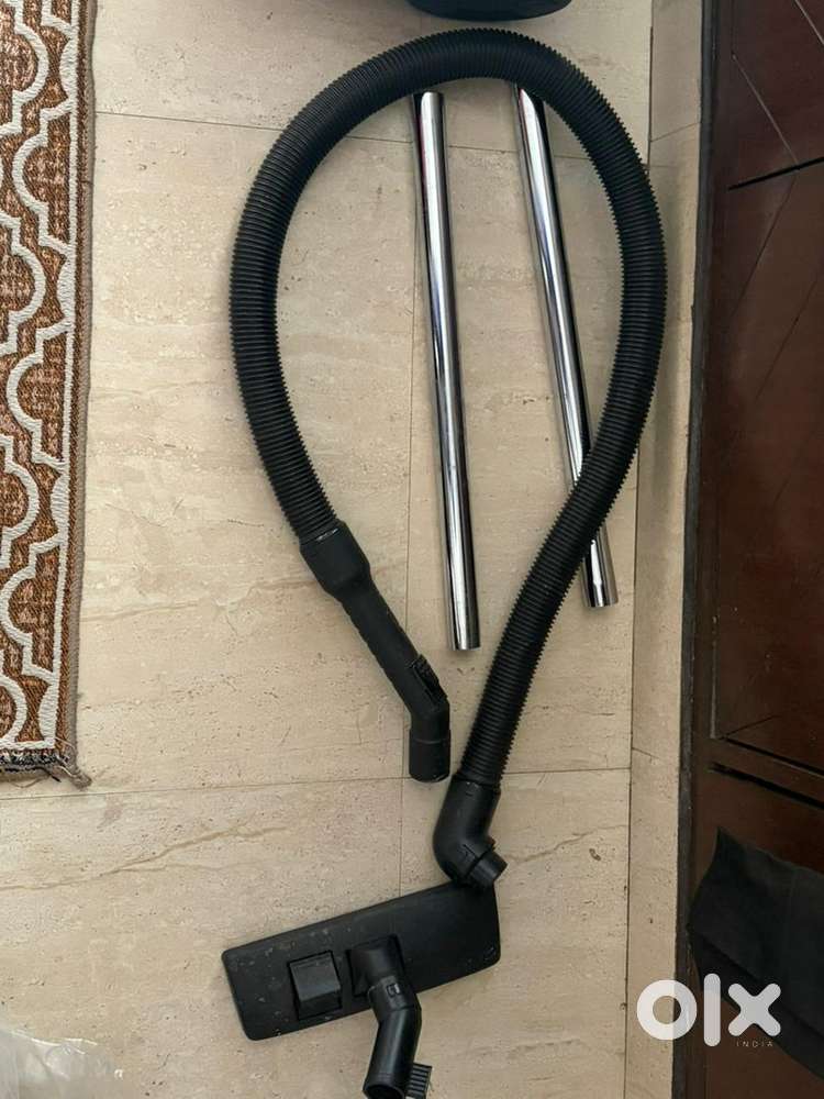 LG Vaccum cleaner -1400 W