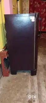 Fridge selling 5000/-