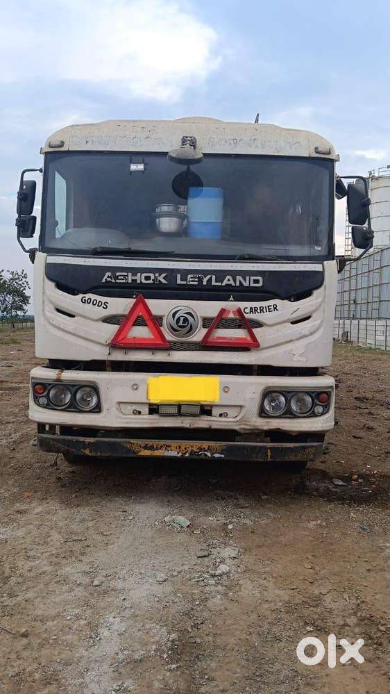 Bulker  Ashokleyland  Model 2020 Tyre 16 Tyre 30% Location Chandrapur