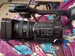 Sir Sony nx200 camera available v good condition camera hours 137x10
