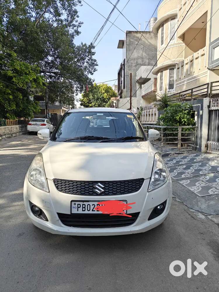 Maruti Suzuki Swift 2012 Petrol 68000 Km Driven