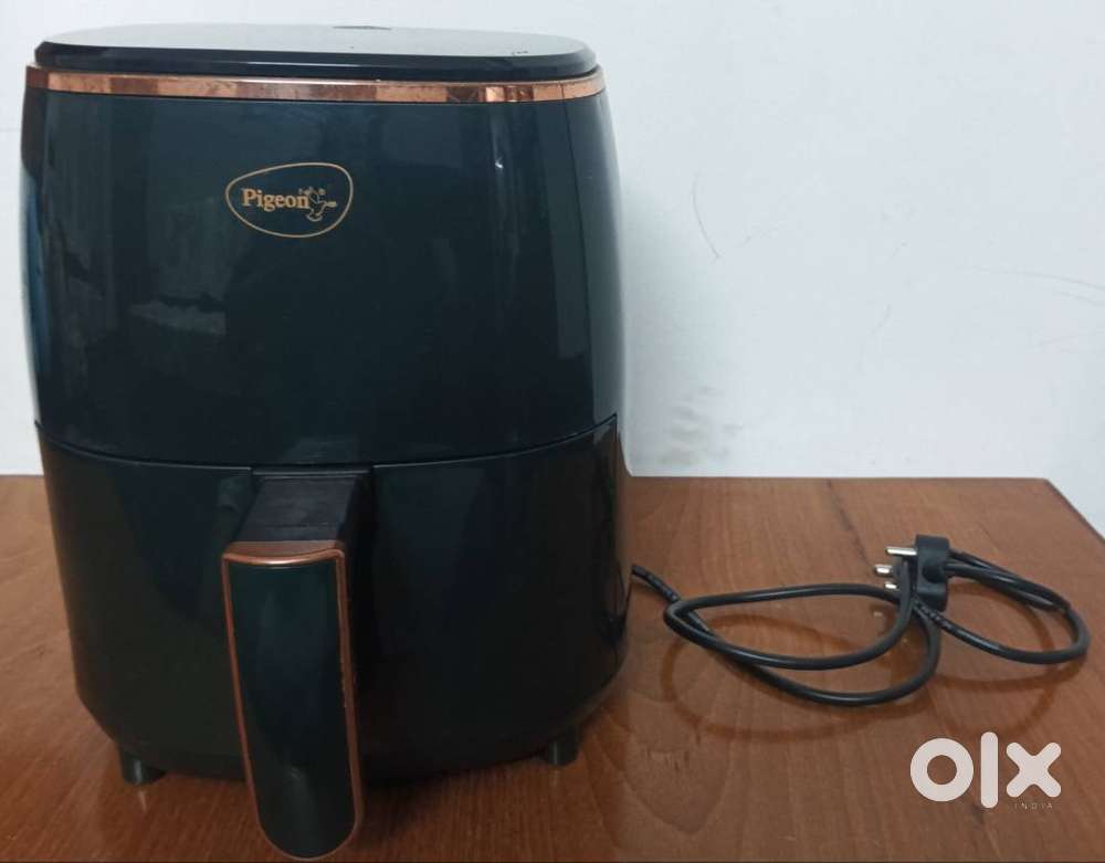Pigeon Digital Air Fryer–4.2L, 1200W, Excellent Condition