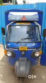 Three wheeler tempo driver