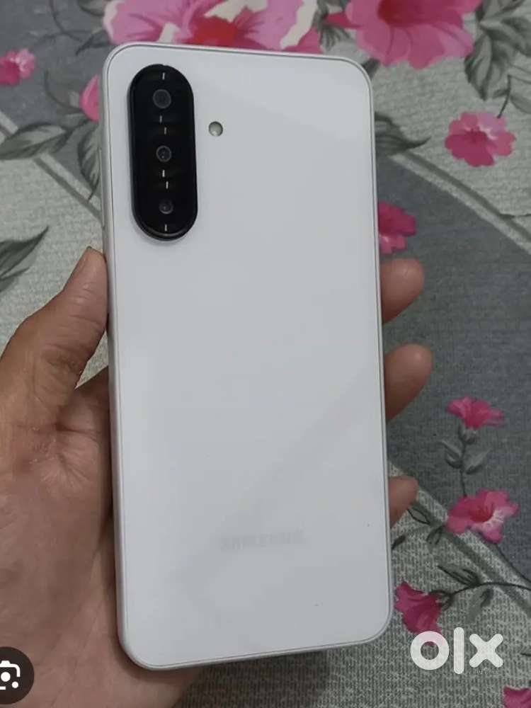 Samsung galaxy A26 white