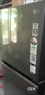 LG 380 Liter refrigerator. Model GL-N412SDSY Dazzle Steel