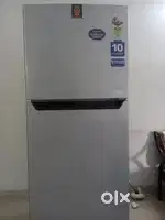 Lloyd Fridge (310 litres)