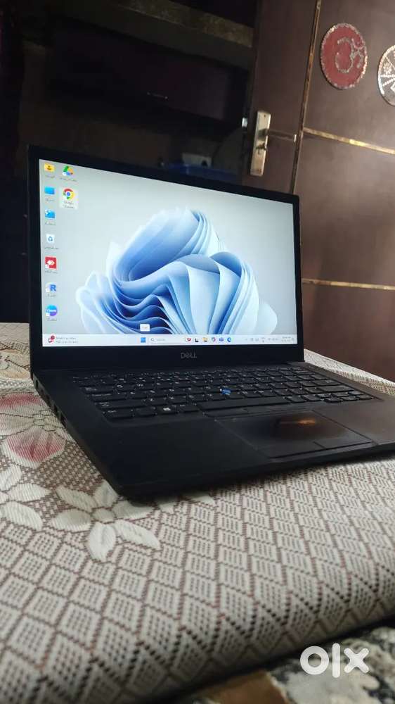 Dell windows 11 laptop
